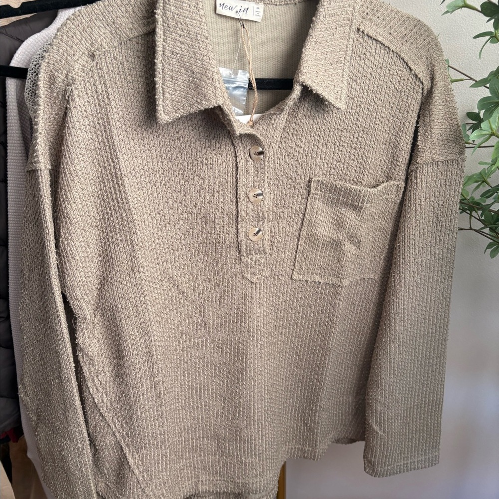 Very J Textured Knit Tops in Pink, mocha, cream and olive - Picture 9 of 10